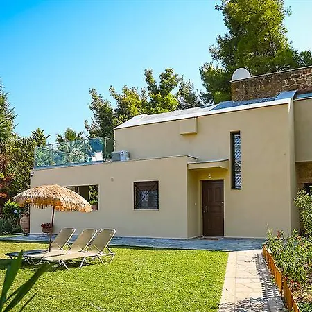 Artemisia With Outdoor Hot Tub, Sani Luxury Collection *